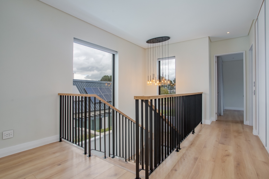 To Let 4 Bedroom Property for Rent in Val De Vie Estate Western Cape